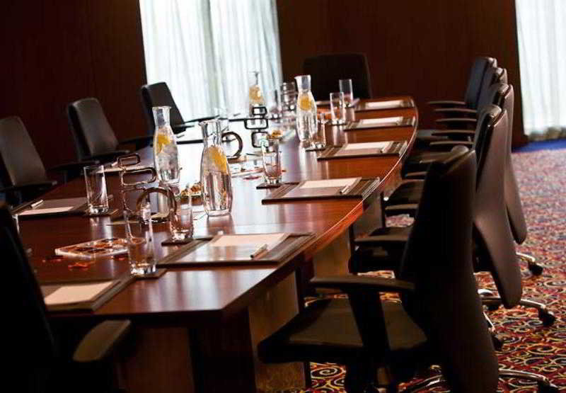 Courtyard By Marriott Doha City Center 외부 사진